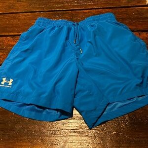 Men’s Under Armour Shorts Blue Size Medium In Men’s